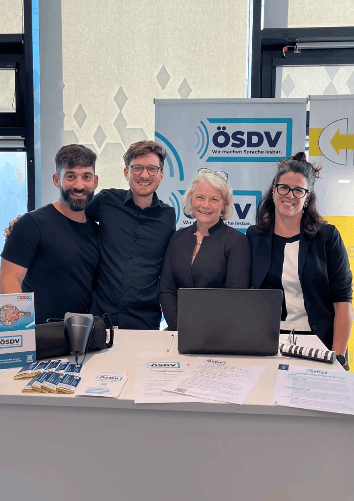 Mitglieder des ÖSDV mit Andreas Pechhacker am Informationsstand beim Tag der Sprachen